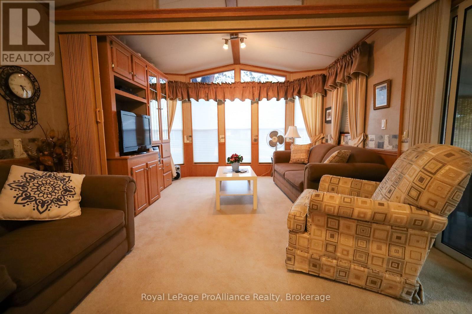 486 County Road 18 - 8 Forest Grove Lane, Prince Edward County, Ontario  K0K 1P0 - Photo 17 - X14112466