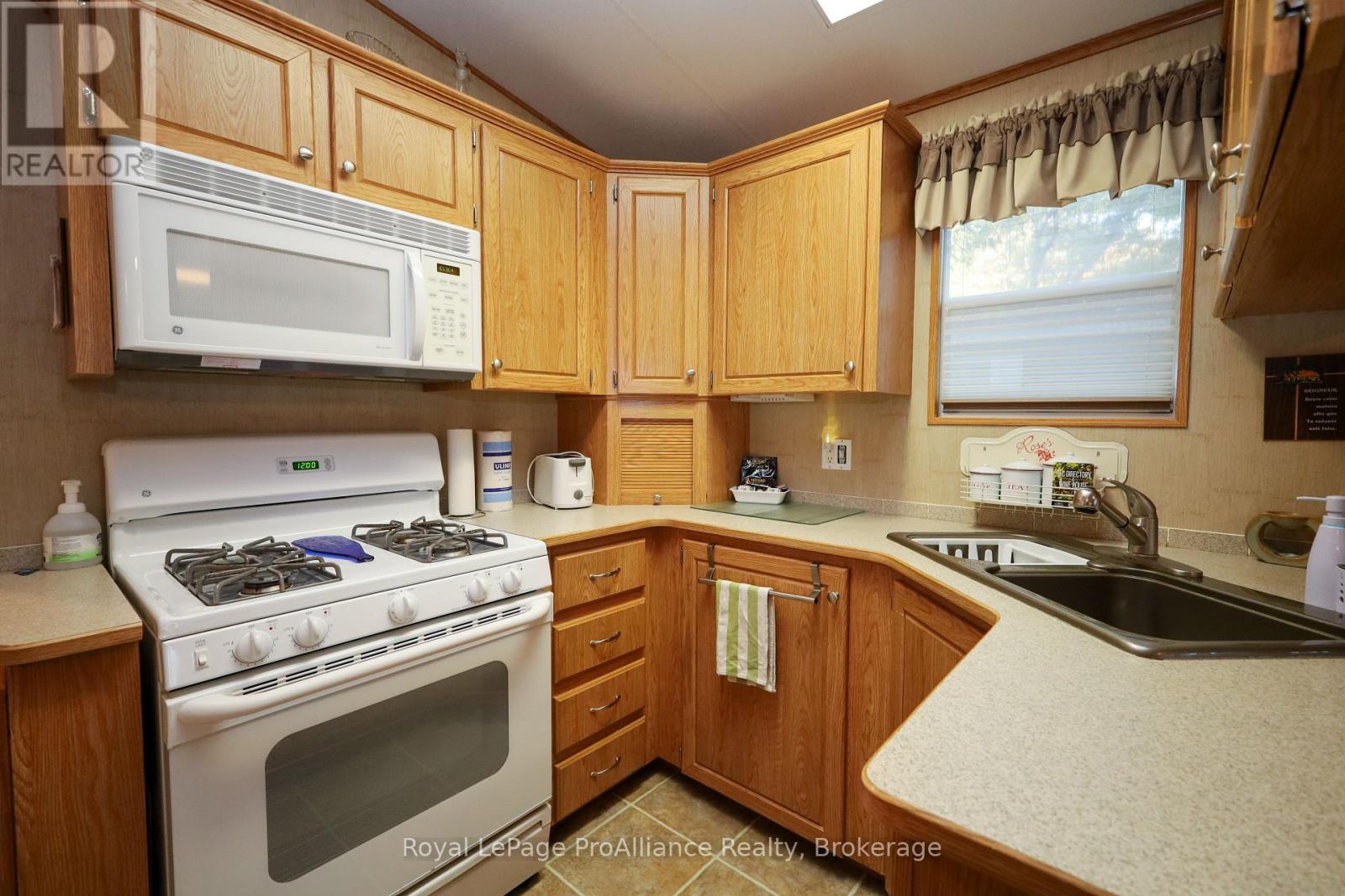 486 County Road 18 - 8 Forest Grove Lane, Prince Edward County, Ontario  K0K 1P0 - Photo 8 - X14112466
