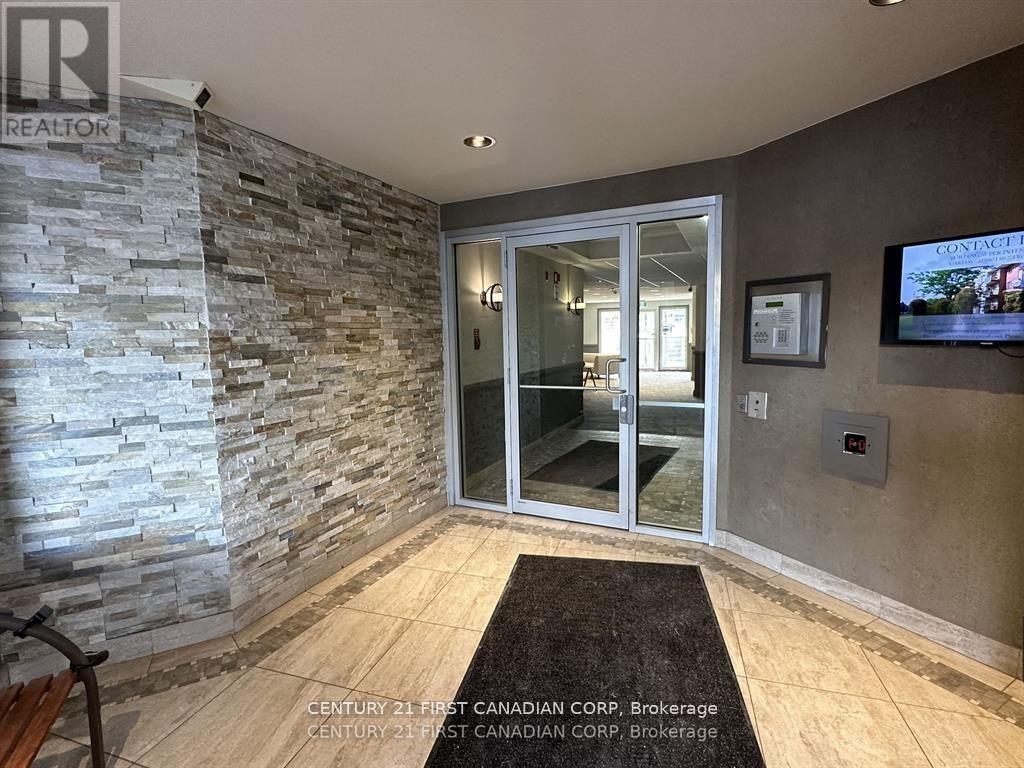 208 - 5 Jacksway Crescent, London North (North G), Ontario  N5X 3T6 - Photo 2 - X14112508