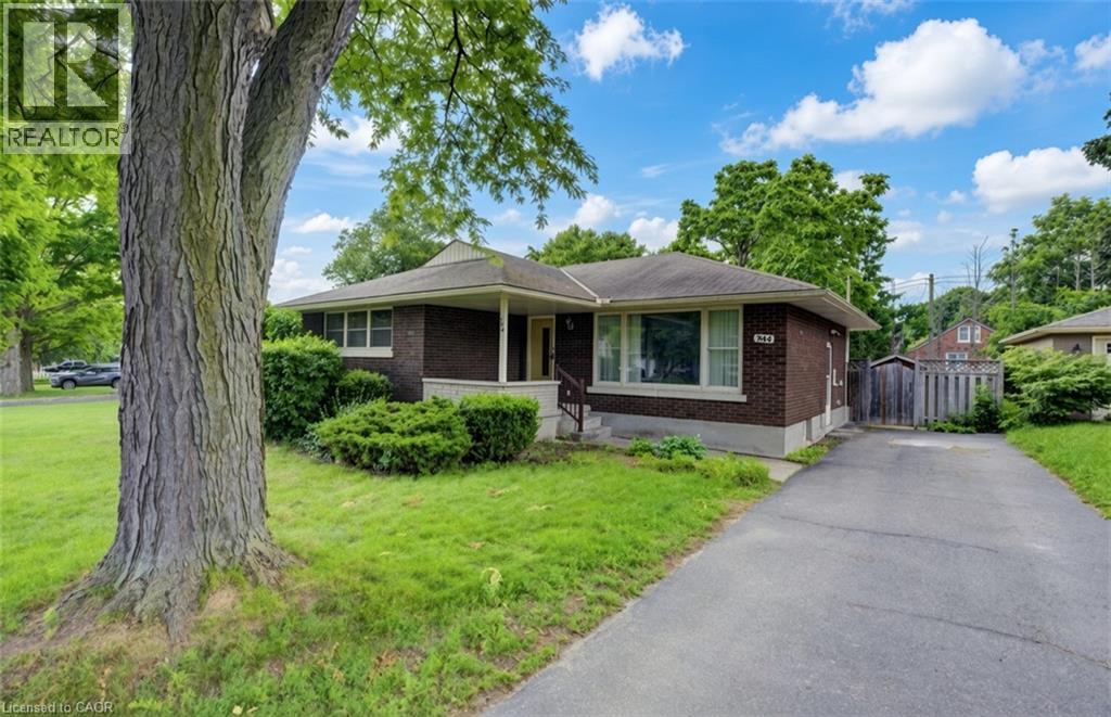 244 ROYAL Street, Waterloo, Ontario