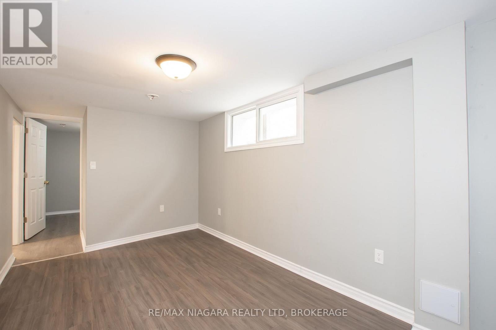 4 Manchester Avenue, St. Catharines (Haig), Ontario  L2R 1N8 - Photo 13 - X14112504