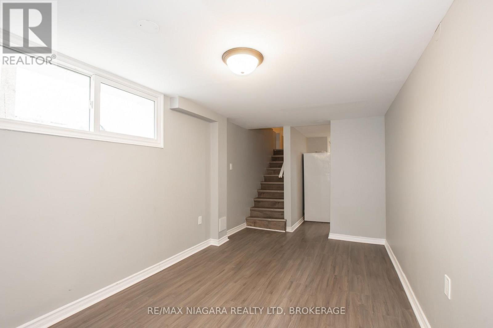 4 Manchester Avenue, St. Catharines (Haig), Ontario  L2R 1N8 - Photo 14 - X14112504