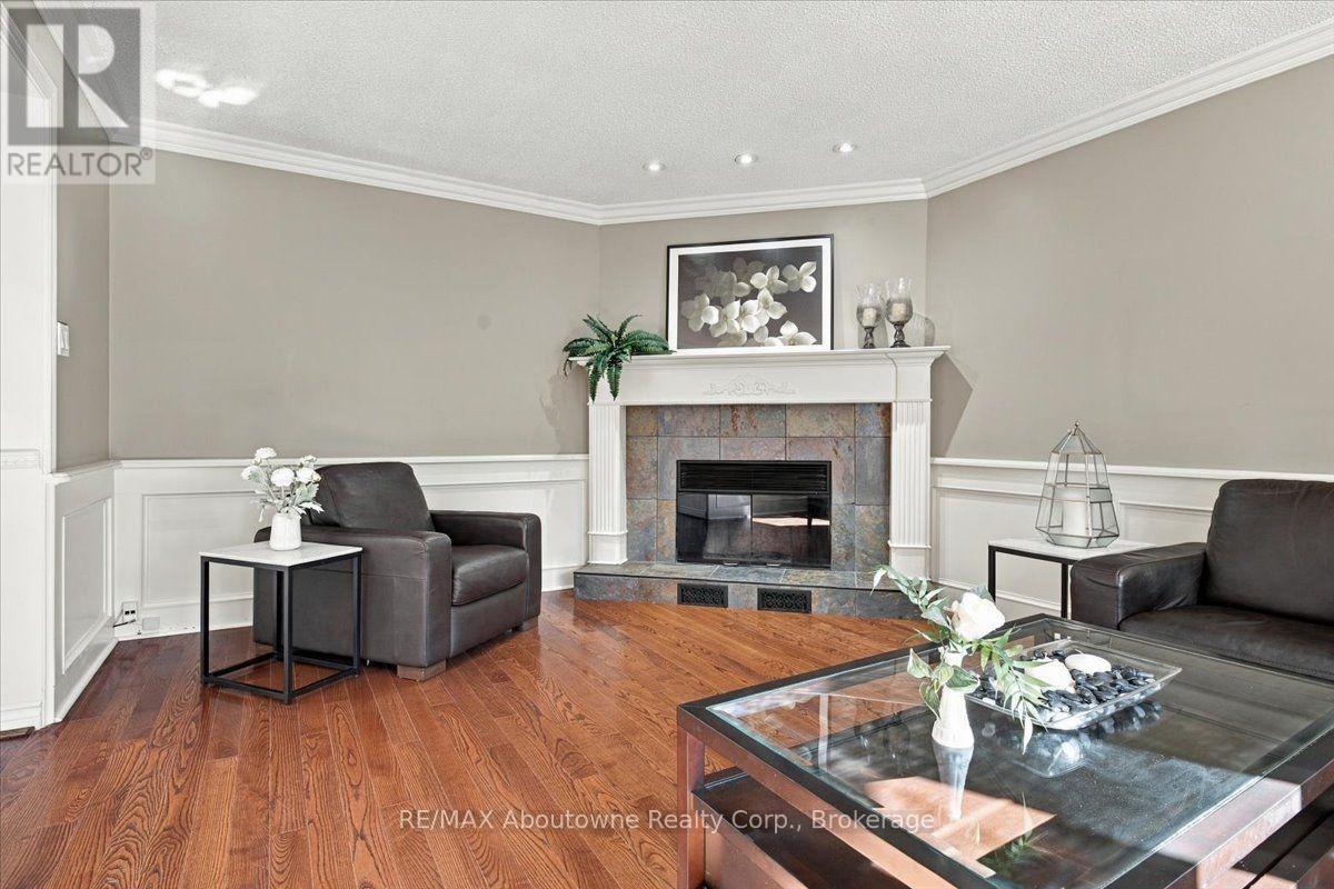 1476 Livery Lane, Oakville, Ontario  L6M 2Y8 - Photo 12 - W14112552