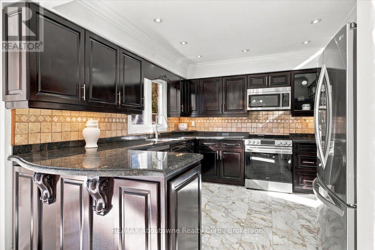 1476 Livery Lane, Oakville, Ontario  L6M 2Y8 - Photo 15 - W14112552