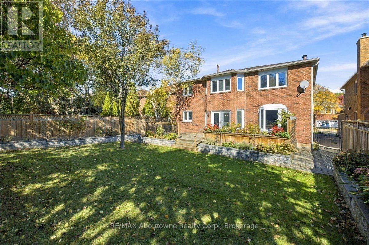 1476 Livery Lane, Oakville, Ontario  L6M 2Y8 - Photo 32 - W14112552
