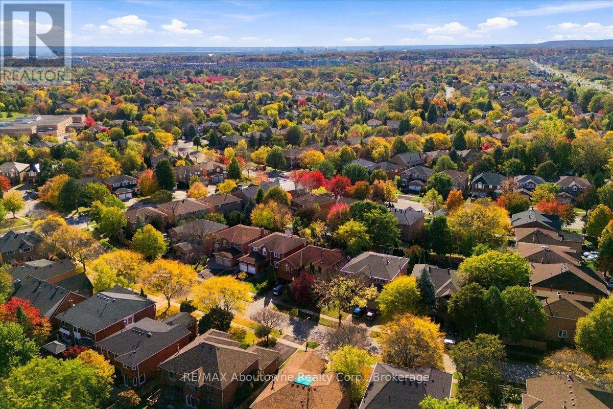 1476 Livery Lane, Oakville, Ontario  L6M 2Y8 - Photo 47 - W14112552