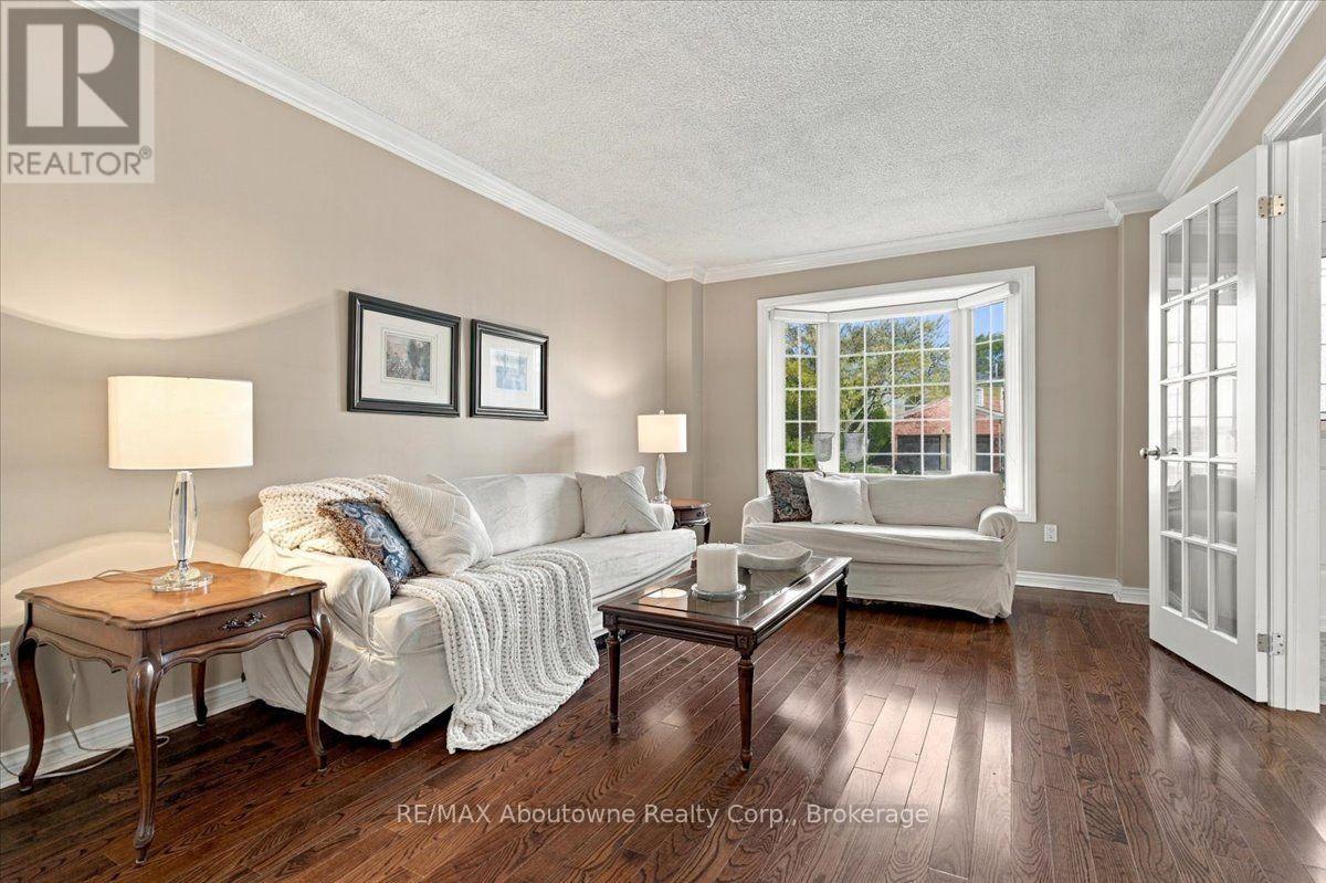 1476 Livery Lane, Oakville, Ontario  L6M 2Y8 - Photo 7 - W14112552