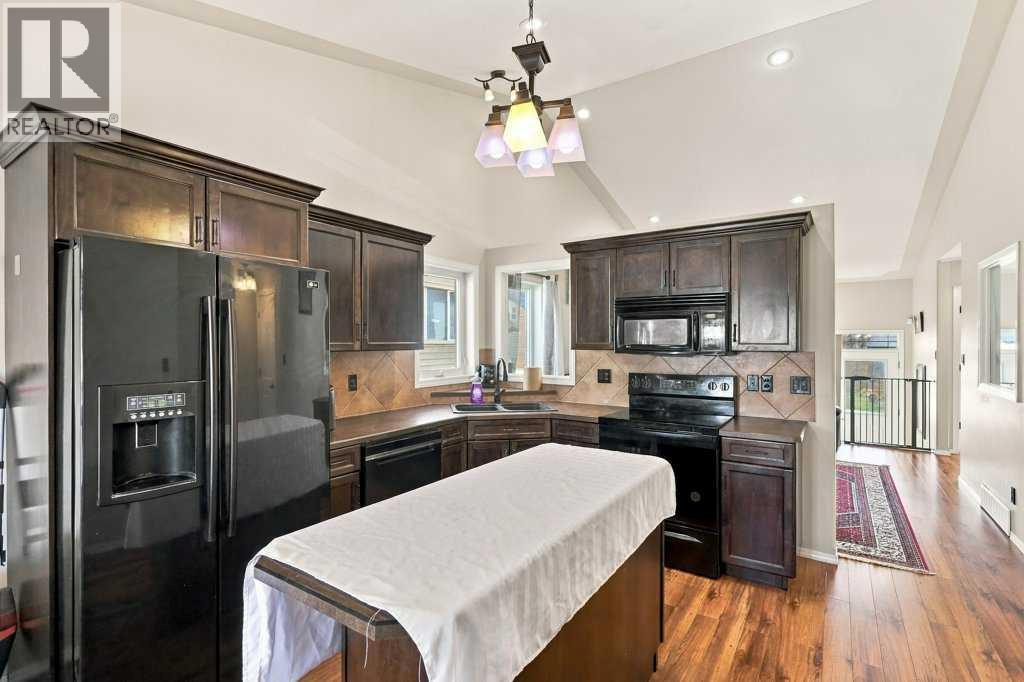 15 Inkster Close