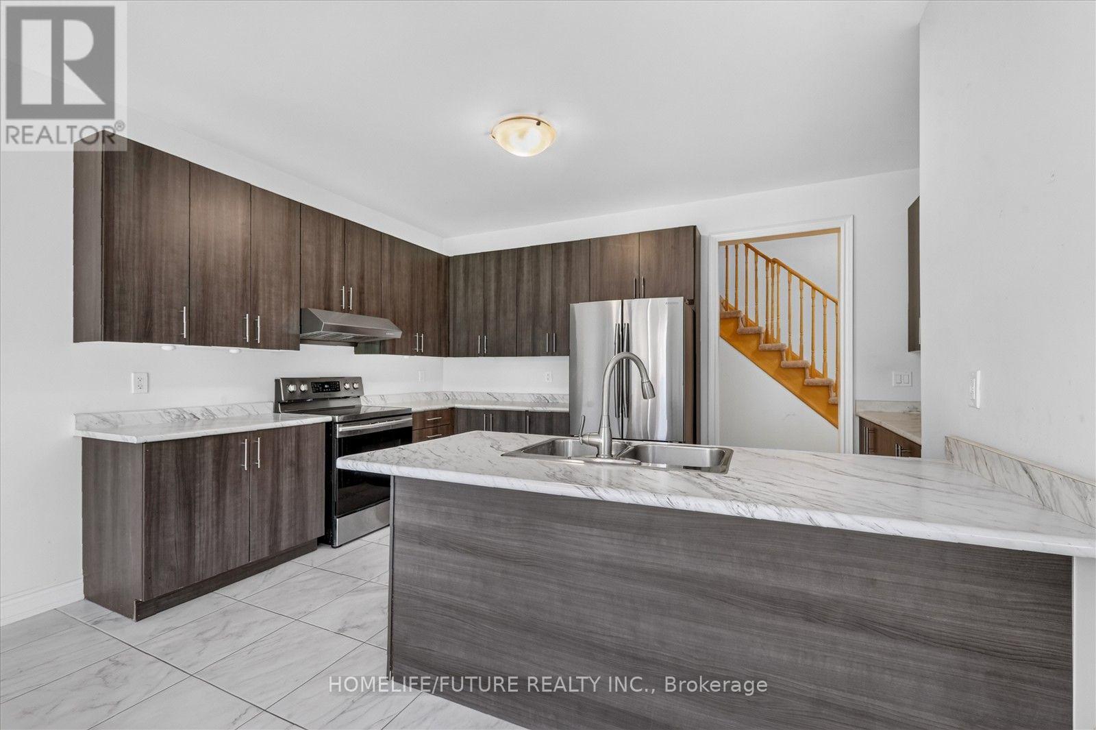 2548 Bandsman Crescent, Oshawa, Ontario  L1L 0M2 - Photo 12 - E14112472