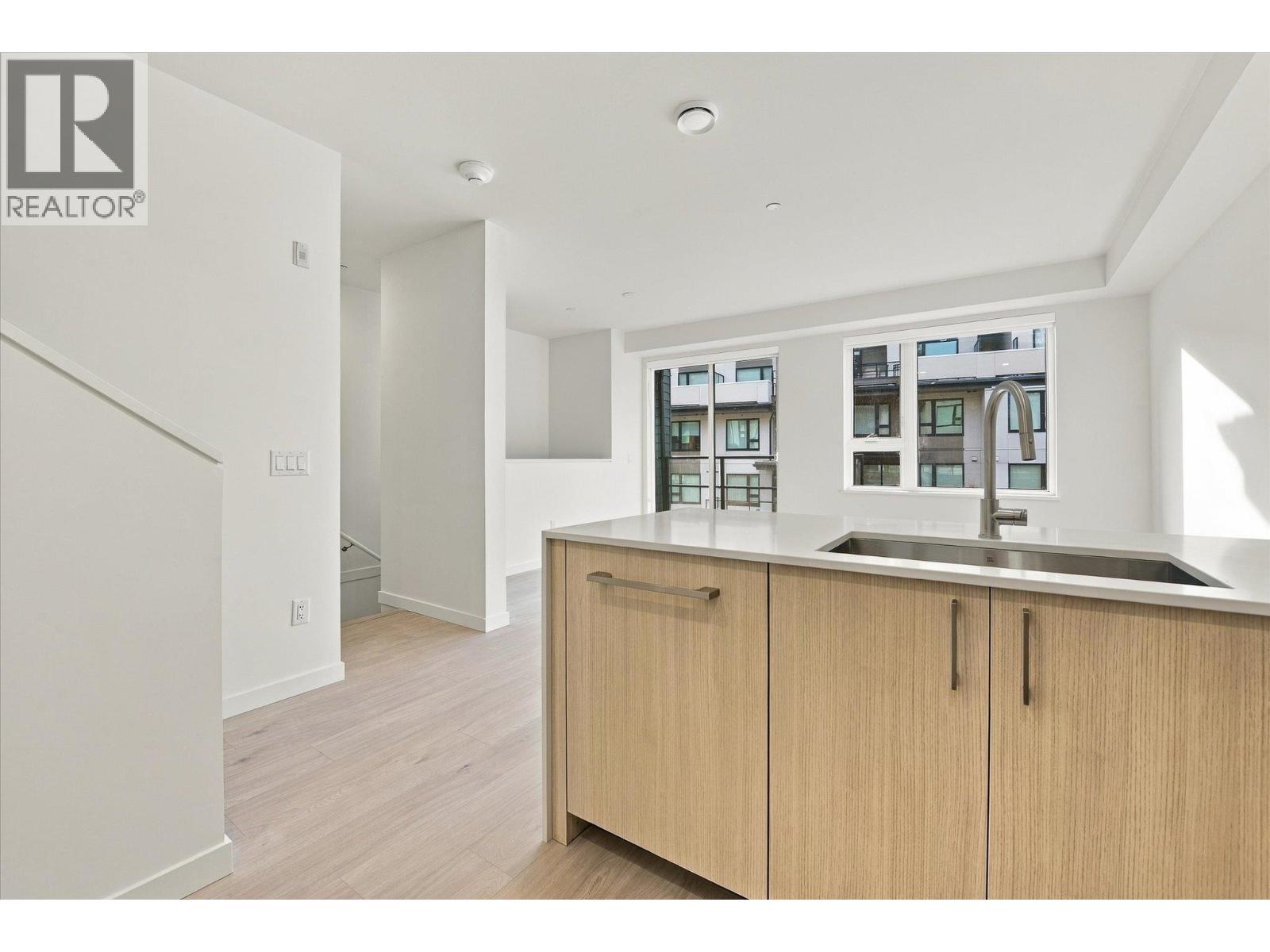 110 954 Lytton Street, North Vancouver, British Columbia  V7P 0C4 - Photo 9 - R3178131