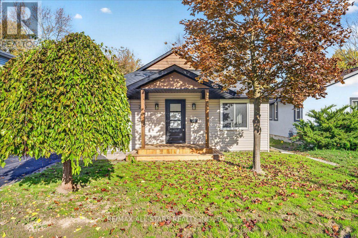 230 Bayview Avenue, Georgina, Ontario  L4P 2T2 - Photo 2 - N14112460