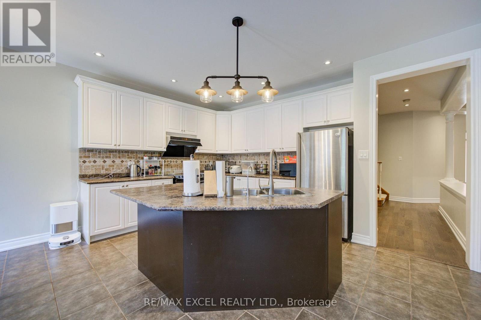 202 West Lawn Crescent, Whitchurch-Stouffville (Stouffville), Ontario  L4A 0B4 - Photo 21 - N14112512