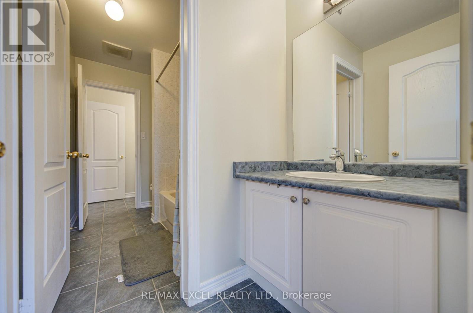 202 West Lawn Crescent, Whitchurch-Stouffville (Stouffville), Ontario  L4A 0B4 - Photo 37 - N14112512