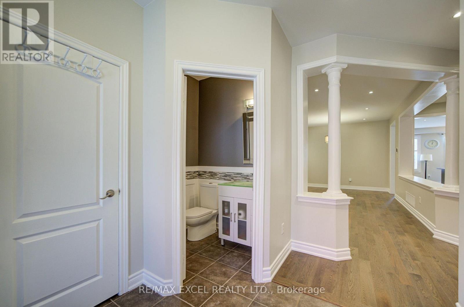 202 West Lawn Crescent, Whitchurch-Stouffville (Stouffville), Ontario  L4A 0B4 - Photo 5 - N14112512