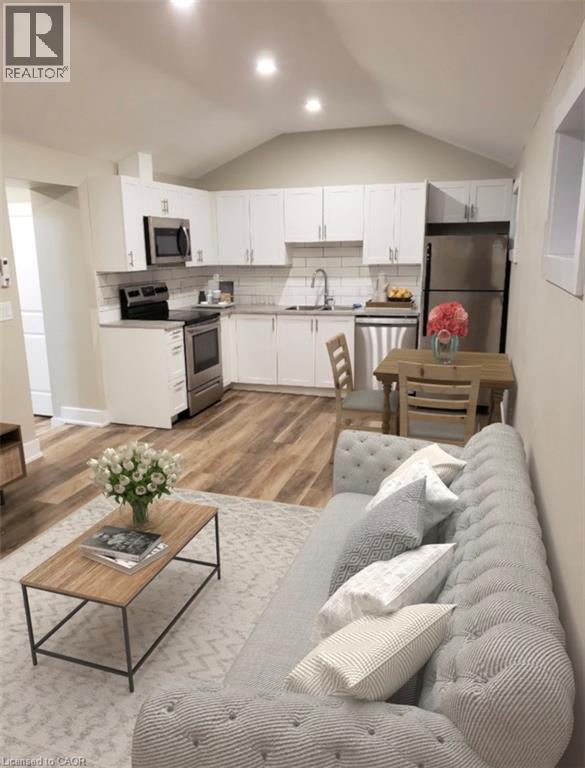 237 HELLEMS Avenue Unit# 1, welland, Ontario