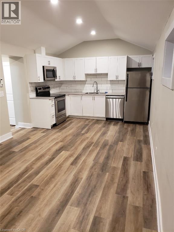 237 Hellems Avenue Unit# 1, Welland, Ontario  L3B 3B8 - Photo 3 - 40873745