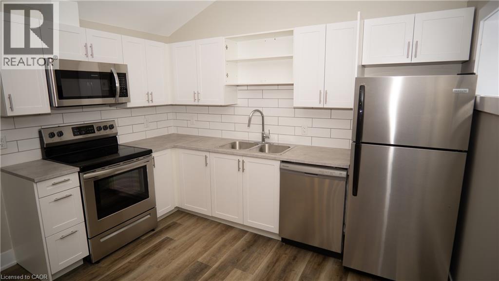237 Hellems Avenue Unit# 1, Welland, Ontario  L3B 3B8 - Photo 4 - 40873745