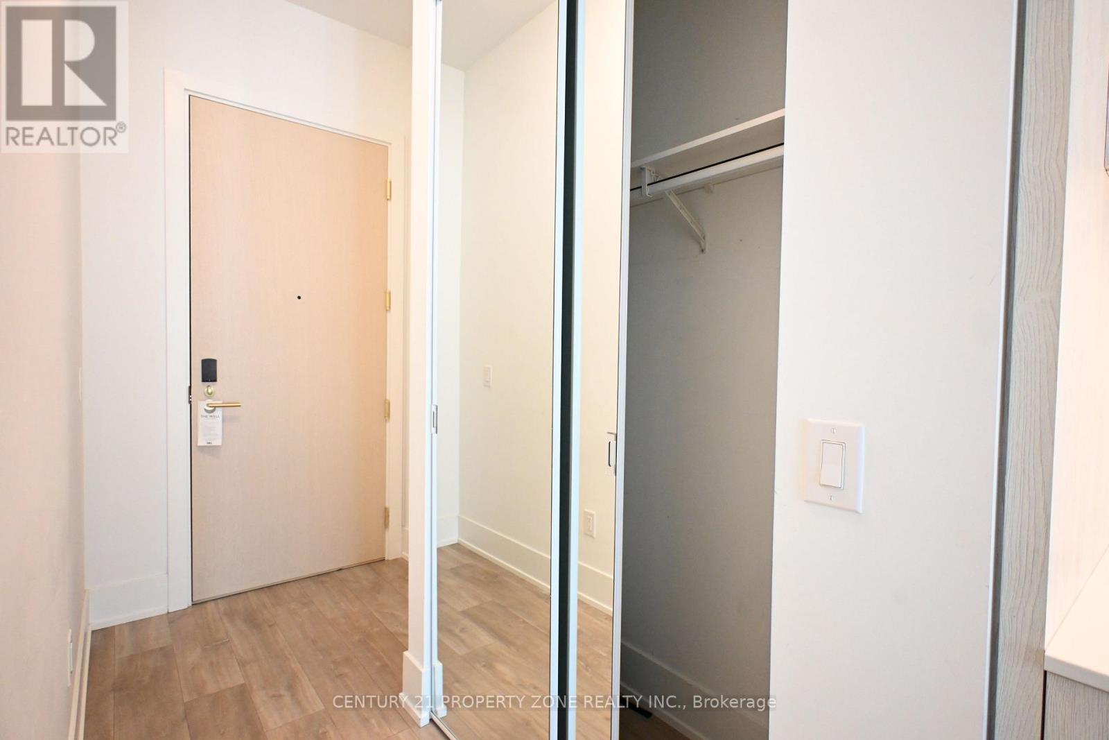 711 - 480 Front Street W, Toronto, Ontario  M5V 0V6 - Photo 2 - C14108266