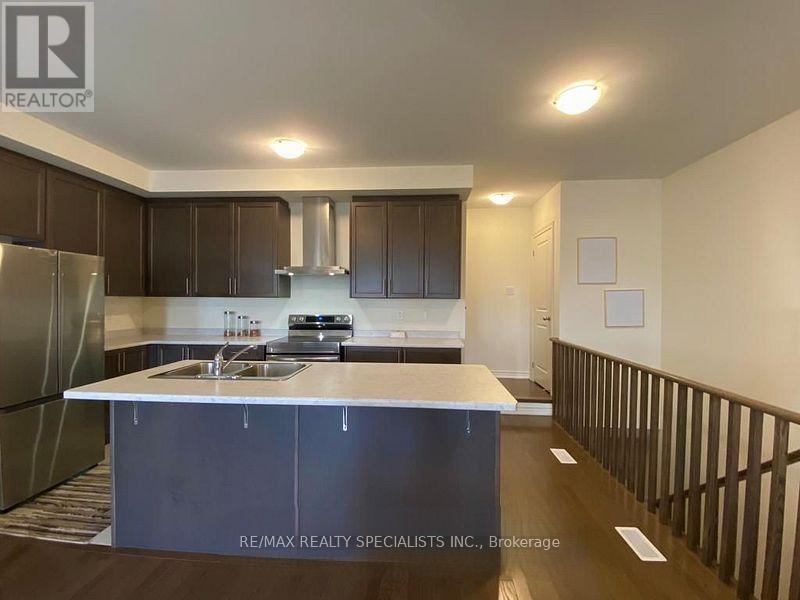 80 Donald Ficht Crescent, Brampton, Ontario  L7A 5H7 - Photo 18 - W13852528