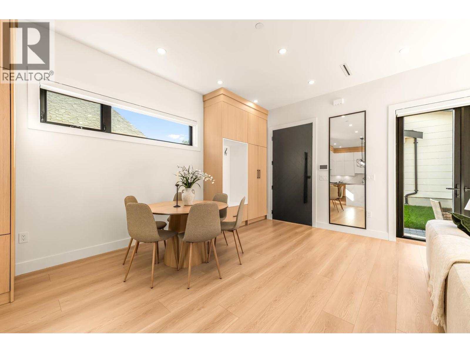 2 2686 Mcgill Street, Vancouver, British Columbia  V5K 1H3 - Photo 5 - R3177819