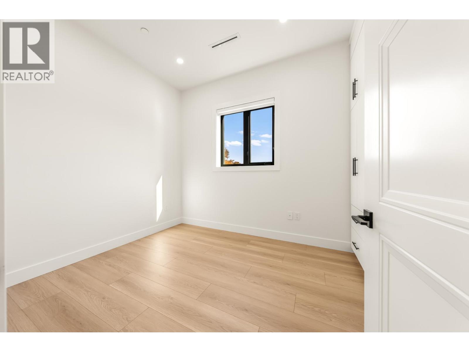 1 2686 Mcgill Street, Vancouver, British Columbia  V5K 1H3 - Photo 18 - R3177755