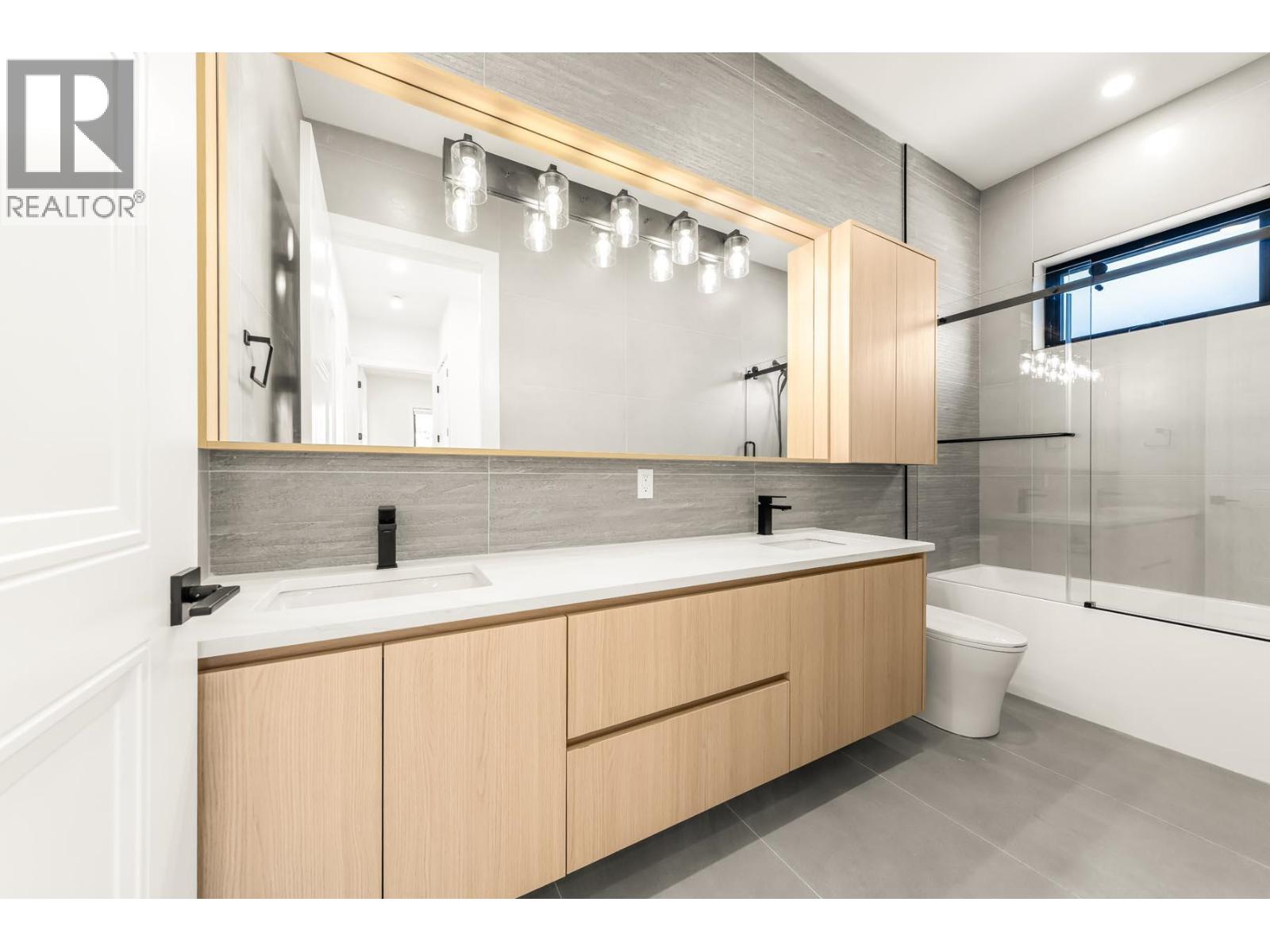 1 2686 Mcgill Street, Vancouver, British Columbia  V5K 1H3 - Photo 14 - R3177755