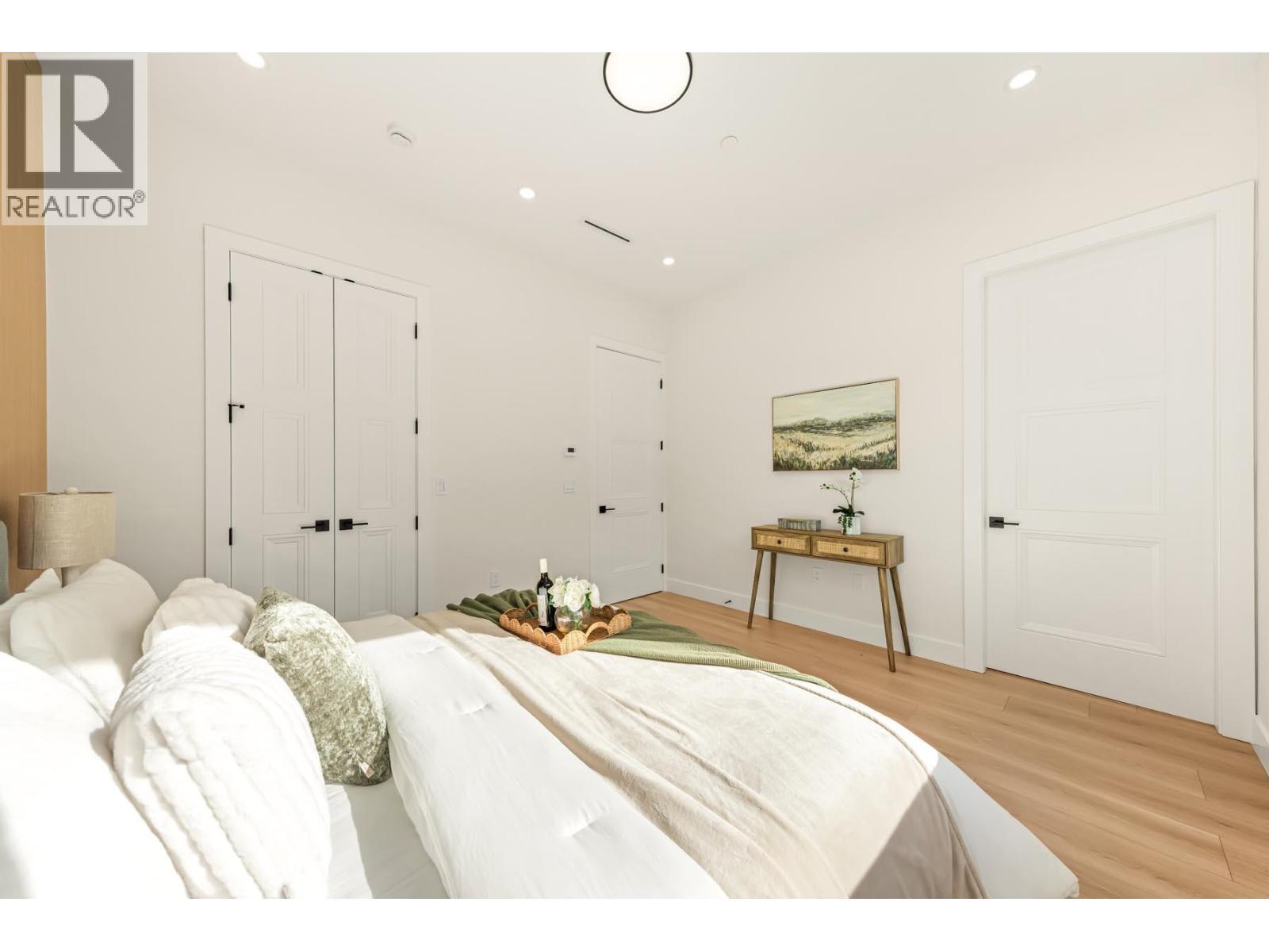 2 2686 Mcgill Street, Vancouver, British Columbia  V5K 1H3 - Photo 30 - R3177819