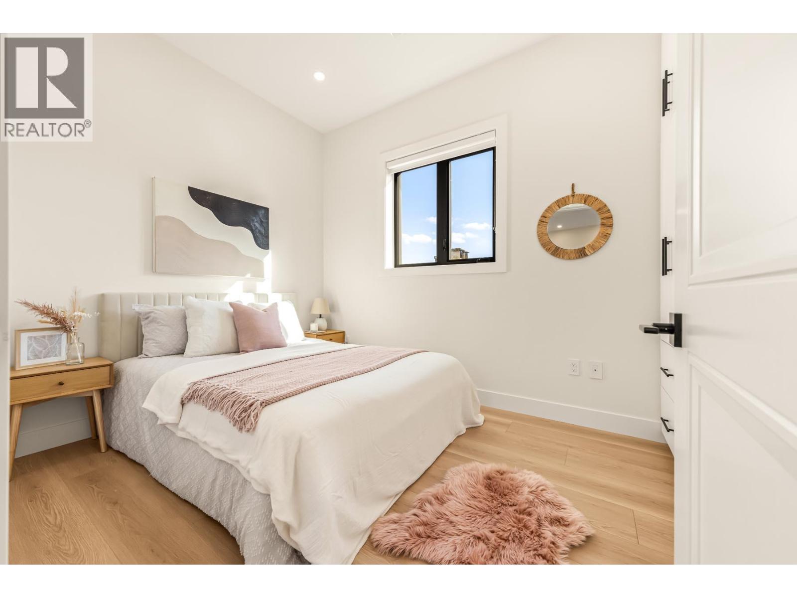 2 2686 Mcgill Street, Vancouver, British Columbia  V5K 1H3 - Photo 25 - R3177819