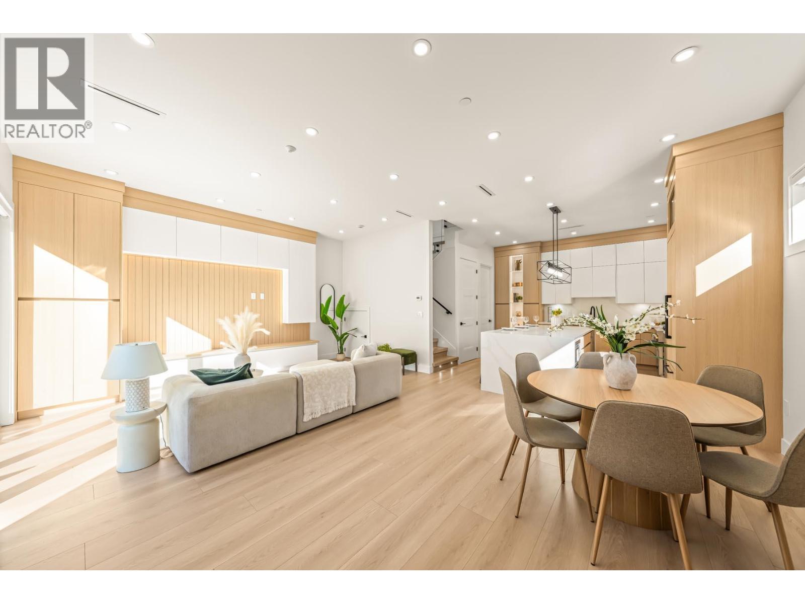2 2686 Mcgill Street, Vancouver, British Columbia  V5K 1H3 - Photo 8 - R3177819
