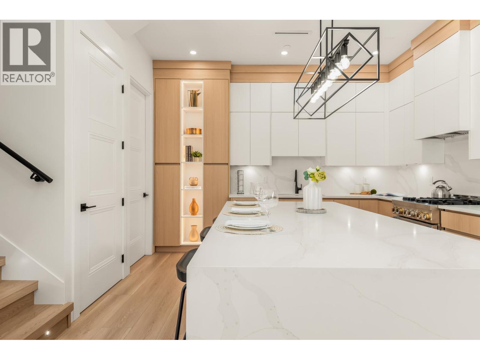 2 2686 Mcgill Street, Vancouver, British Columbia  V5K 1H3 - Photo 16 - R3177819