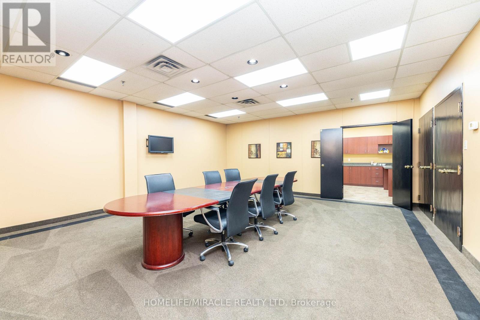 11 Automatic Road E, Brampton (Gore Industrial North), Ontario  L6S 4K6 - Photo 33 - W14112574