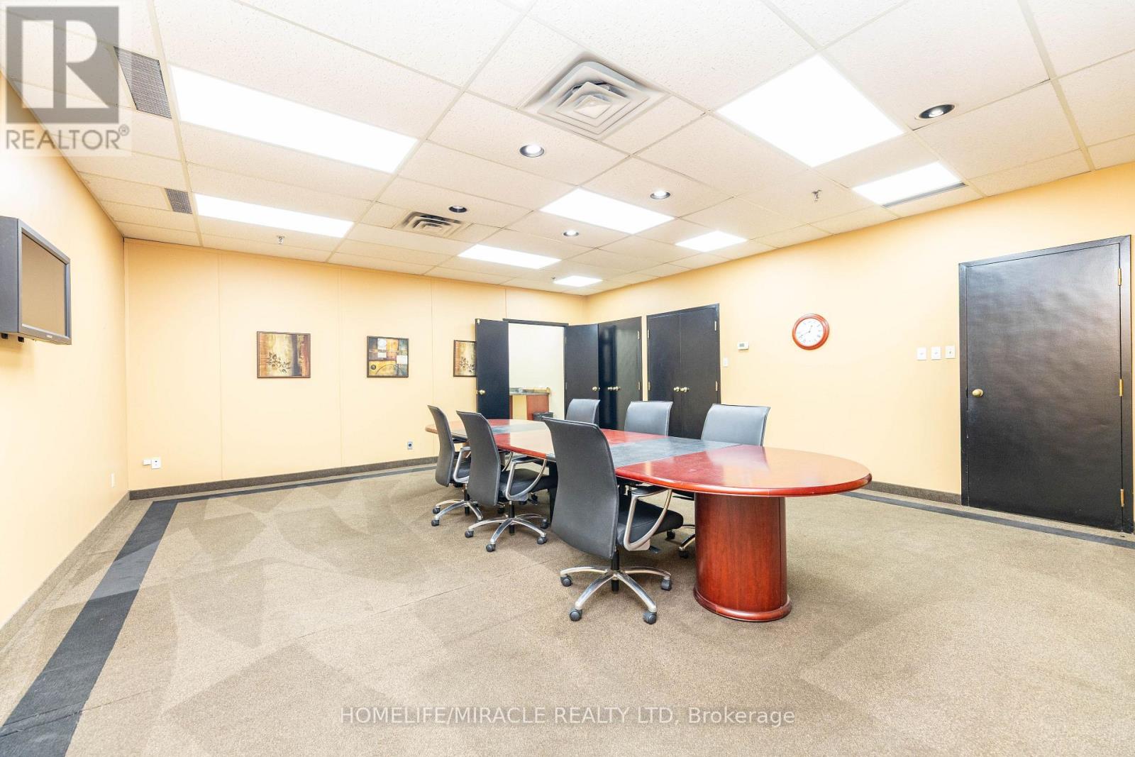 11 Automatic Road E, Brampton (Gore Industrial North), Ontario  L6S 4K6 - Photo 34 - W14112574