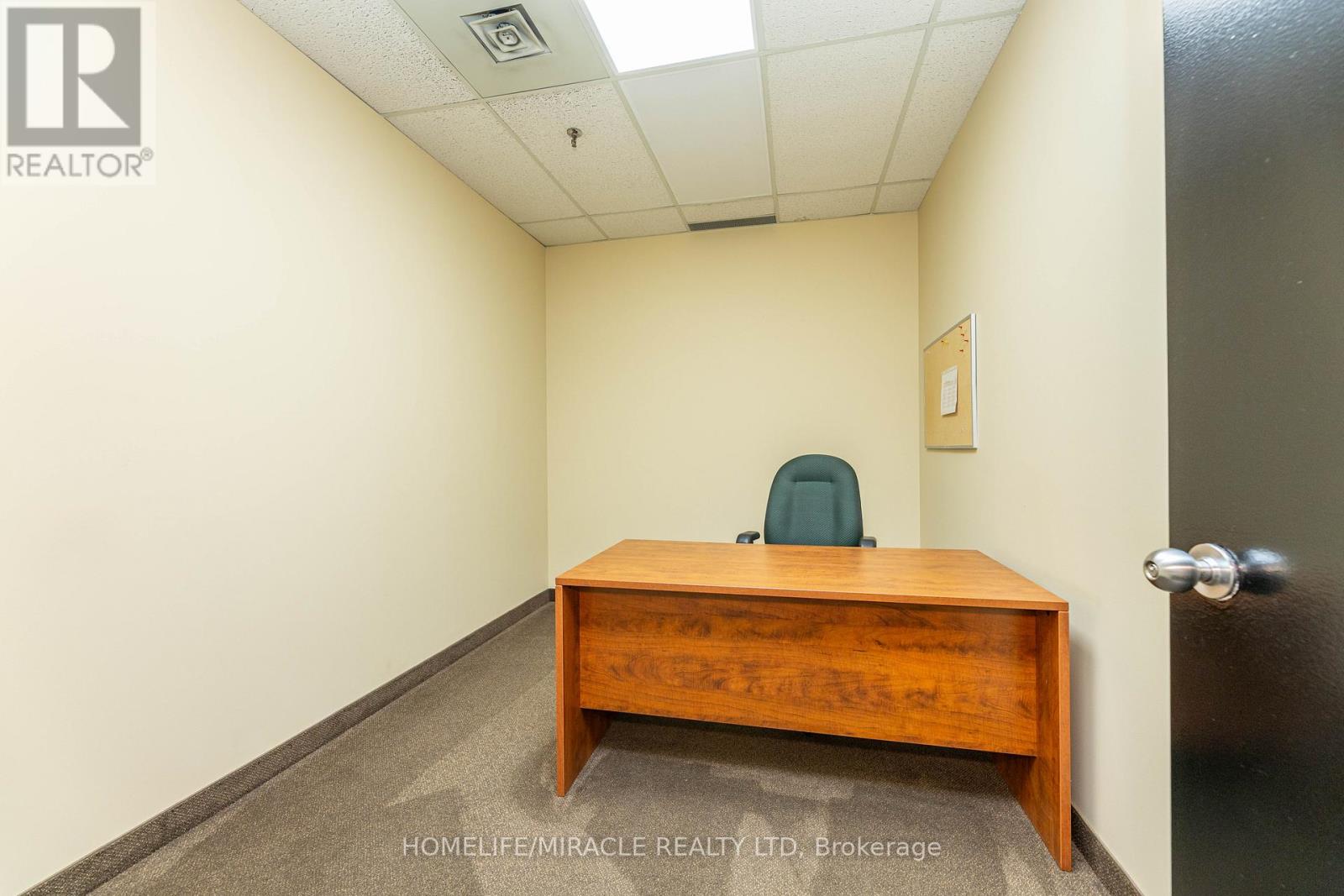 11 Automatic Road E, Brampton (Gore Industrial North), Ontario  L6S 4K6 - Photo 44 - W14112574