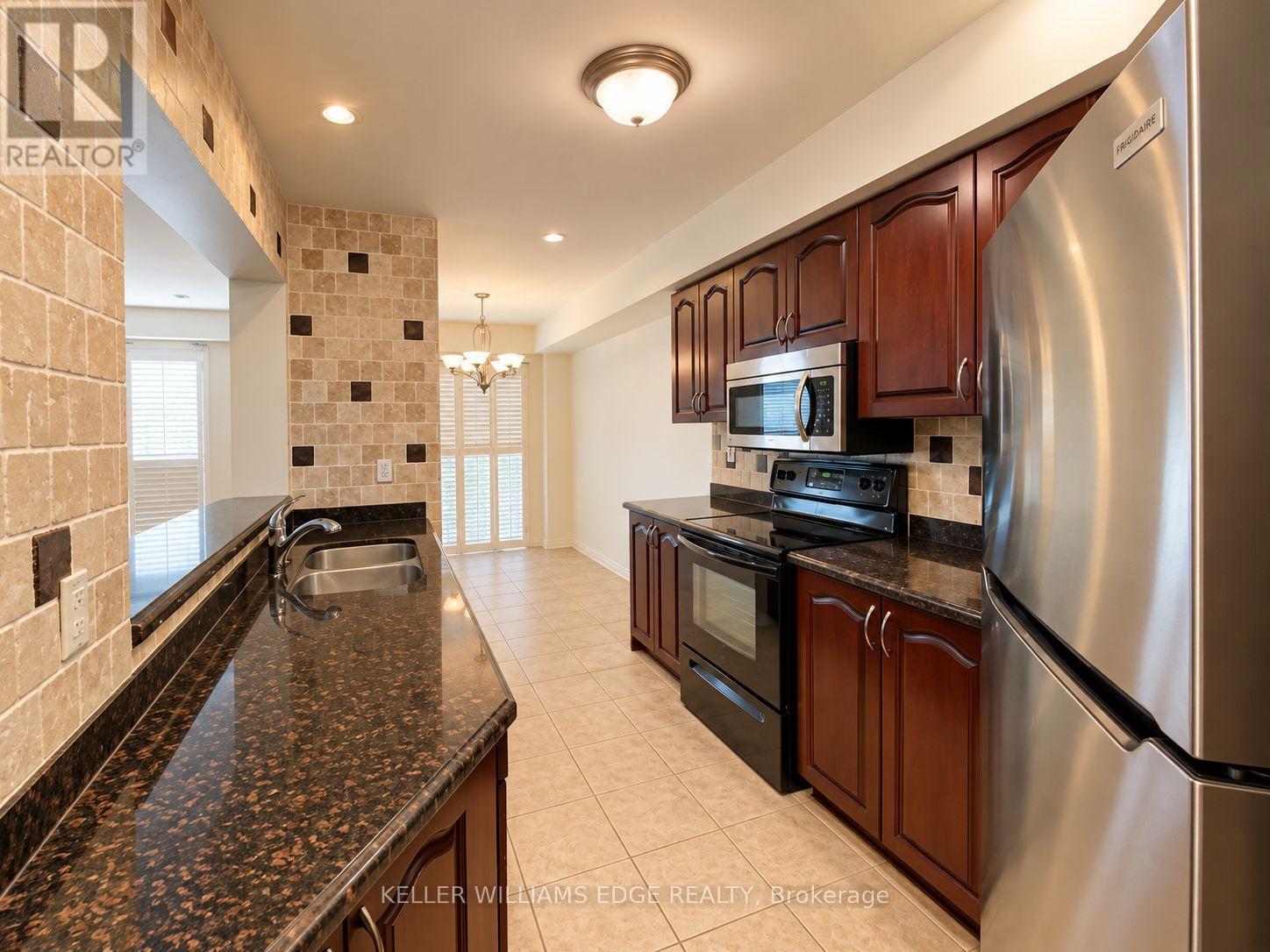 69 Cedarville Drive, Hamilton, Ontario  L8J 0A6 - Photo 3 - X14112560