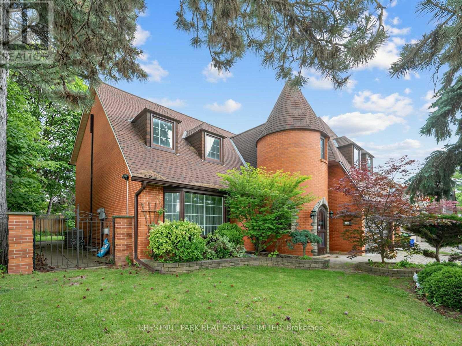 59 CHIPSTEAD ROAD, Toronto, Ontario
