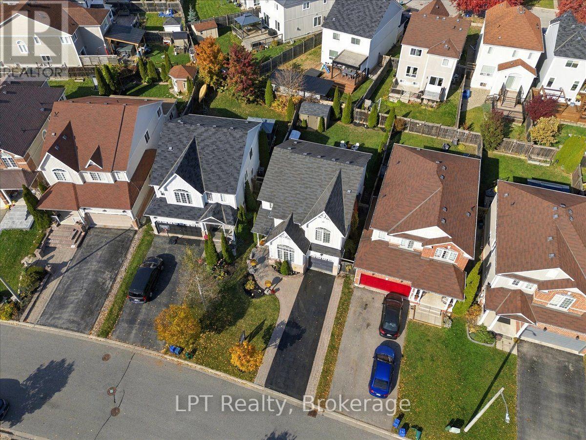 1334 Tall Pine Avenue, Oshawa, Ontario  L1K 0M3 - Photo 5 - E14112612