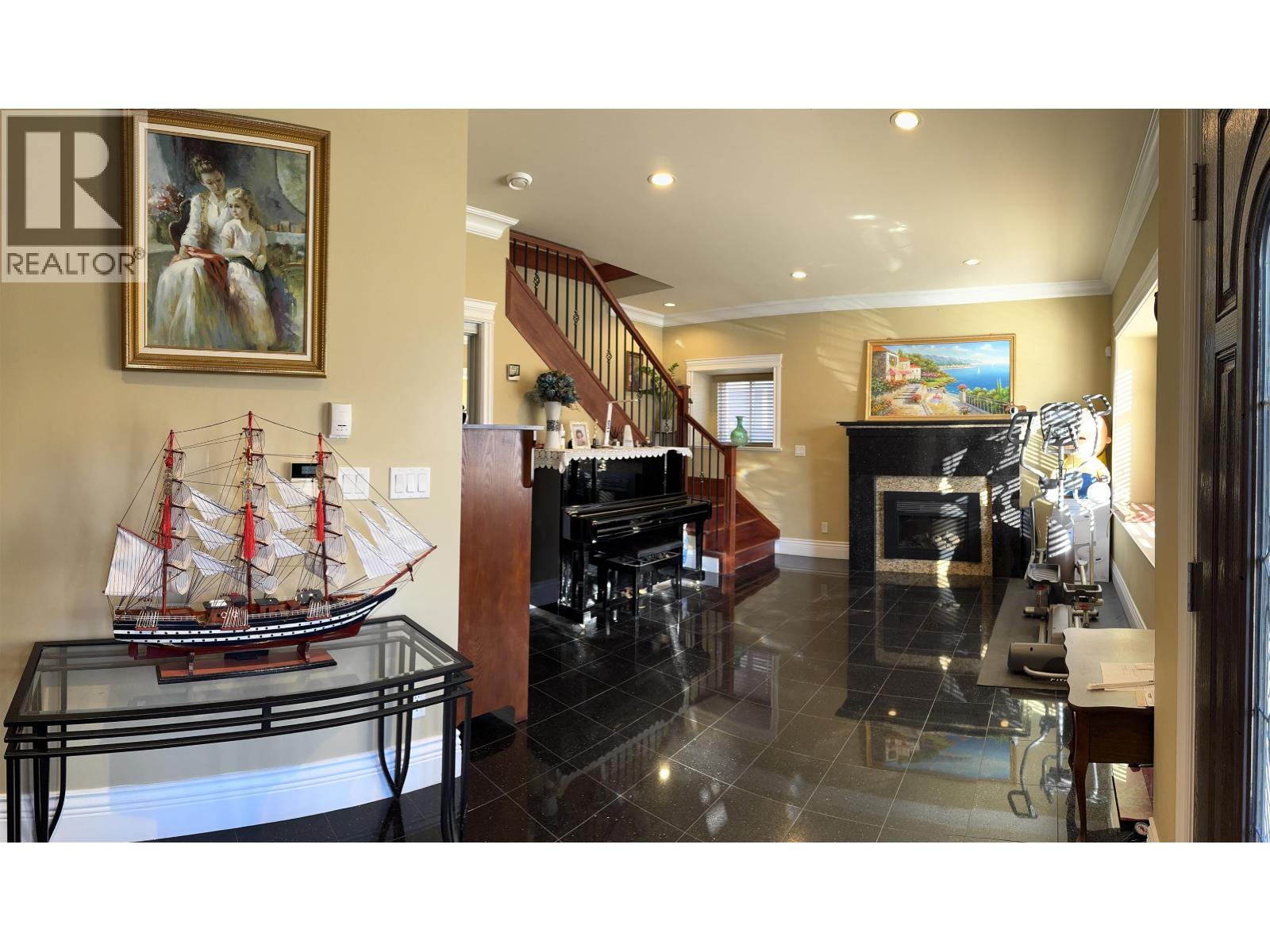 8111 Gilbert Road, Richmond, British Columbia  V7C 3W8 - Photo 3 - R3177954