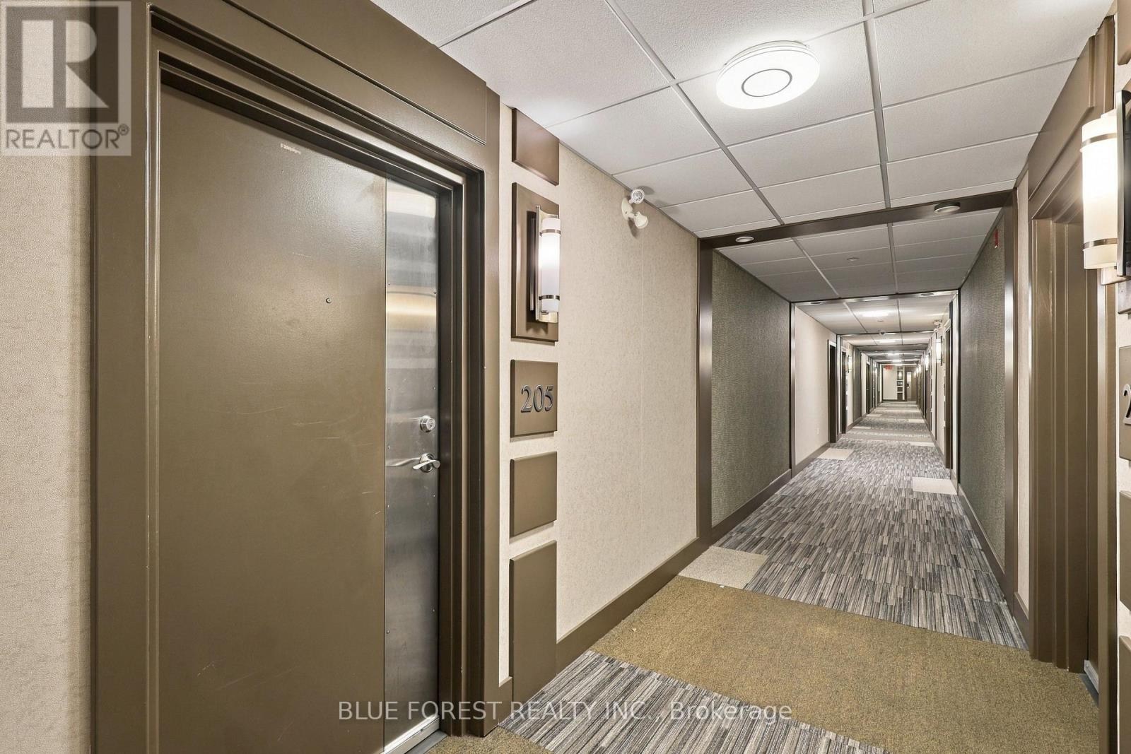 205 - 320 Sugarcreek Trail, London North, Ontario N6H 0G3 - Photo 7 - X14112592
