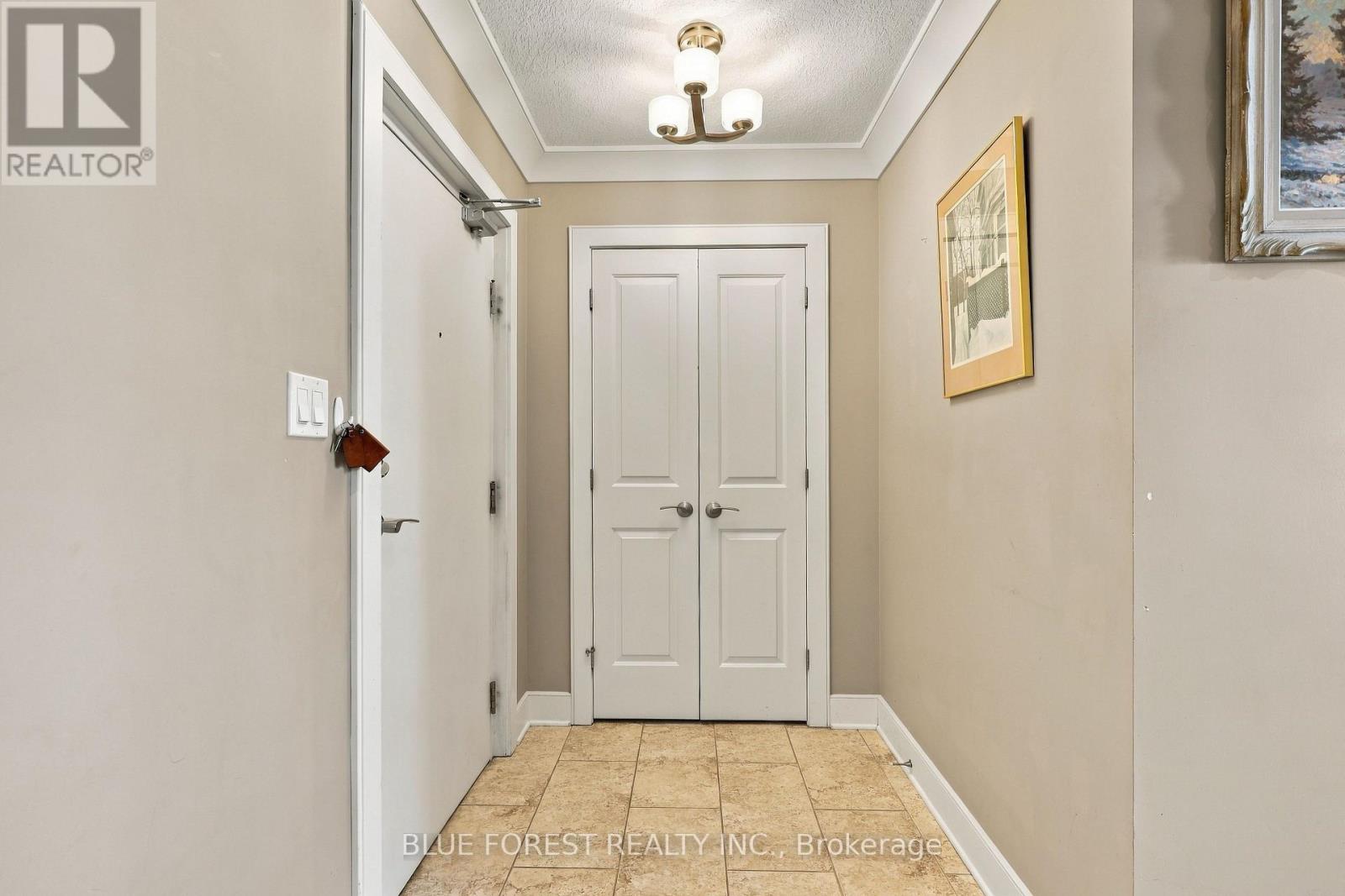 205 - 320 Sugarcreek Trail, London North, Ontario N6H 0G3 - Photo 8 - X14112592