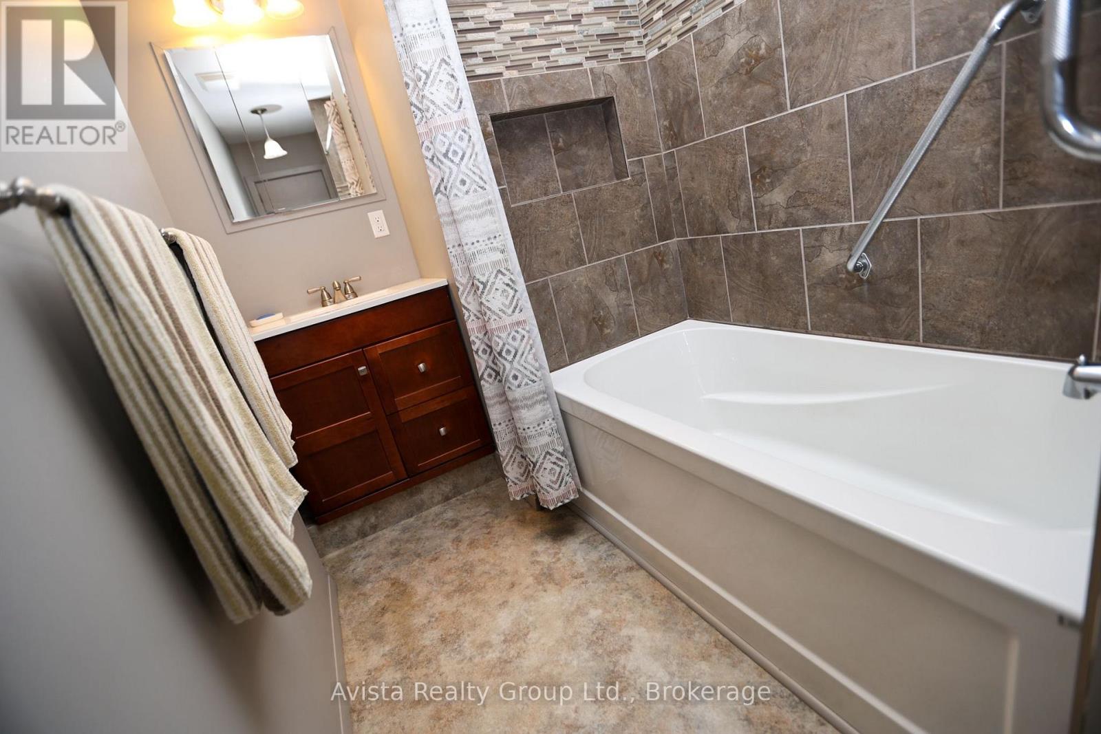 426 Christina Street E, Thunder Bay, Ontario  P7E 4P2 - Photo 11 - X14109248