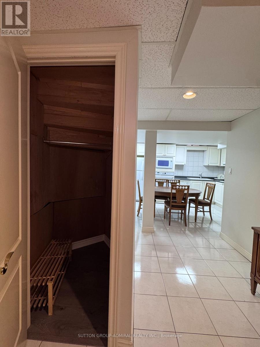 Lower - 60 Spring Town Road, Vaughan, Ontario  L4L 8G2 - Photo 10 - N13767130