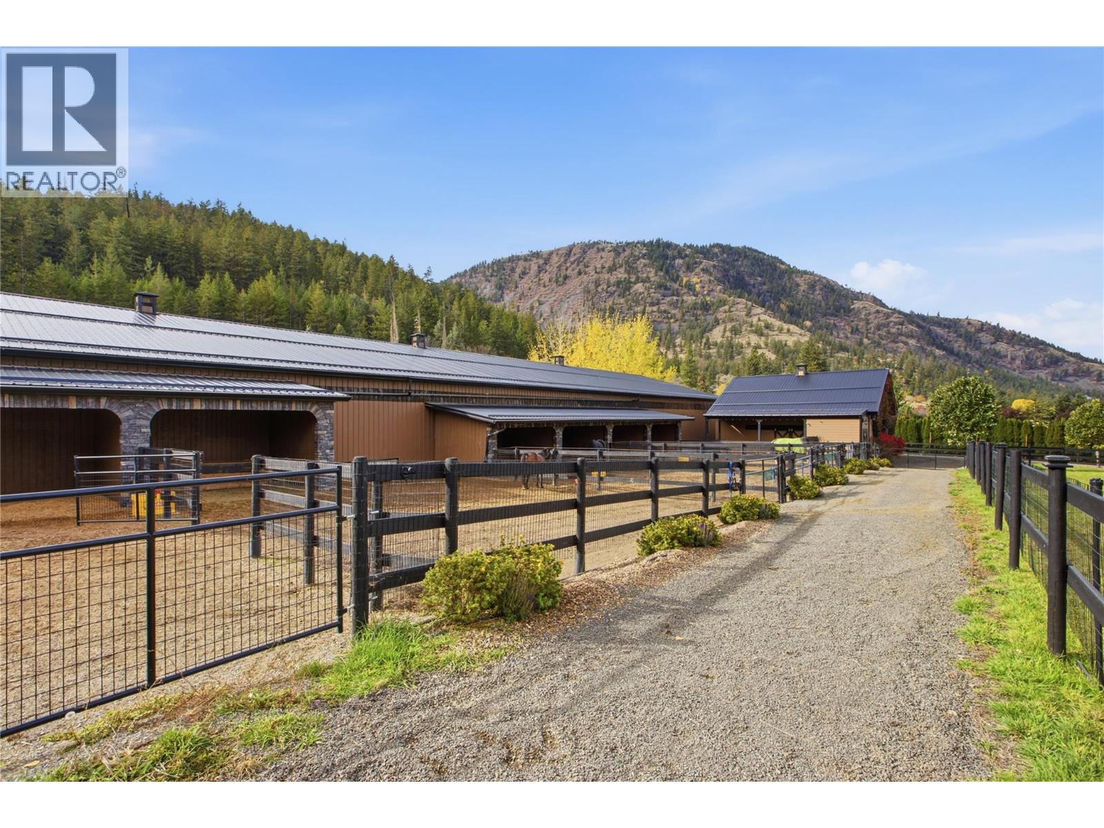 5833 Todd Road, Kamloops, British Columbia  V2C 6P2 - Photo 28 - 10404390