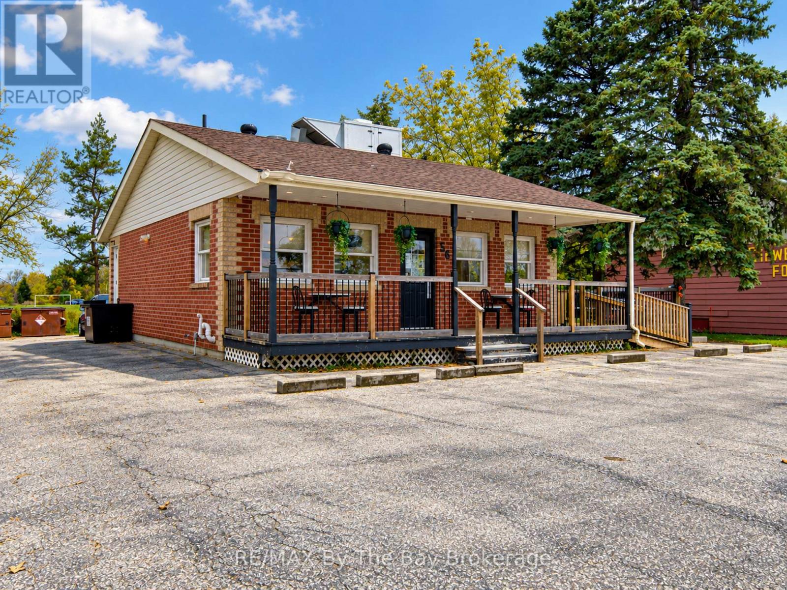 56 YONGE STREET S, Springwater, Ontario