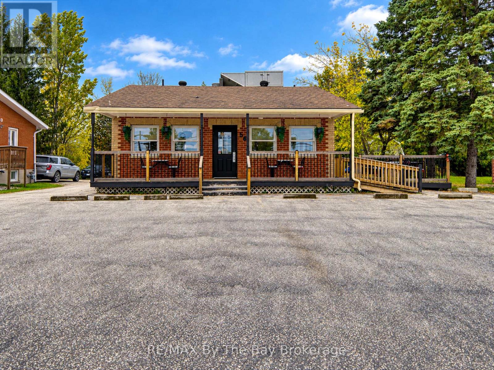 56 Yonge Street S, Springwater, Ontario  L0L 1P0 - Photo 3 - S14112650