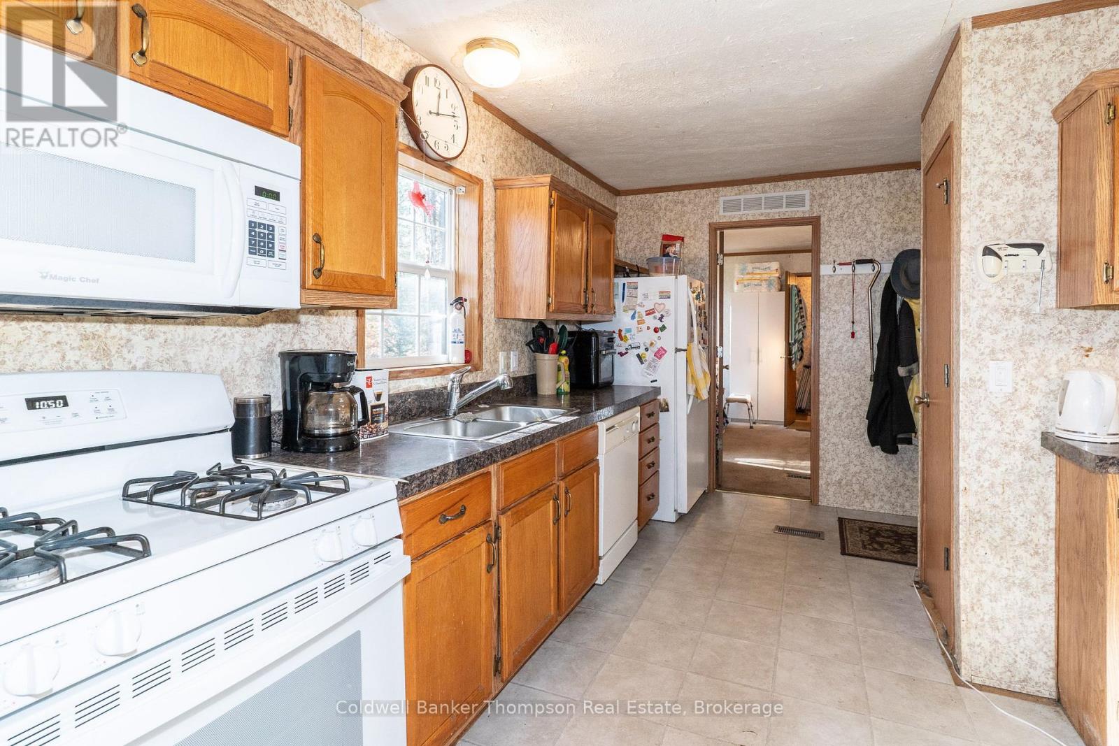 10 Wooden Bridge Road, Perry, Ontario P0A 1J0 - Photo 4 - X14112704