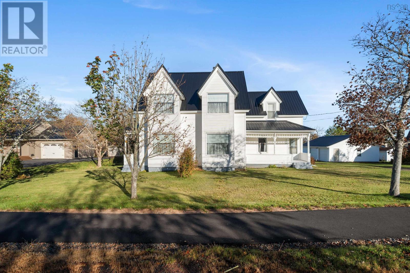 144 Main Street, Springhill, Nova Scotia