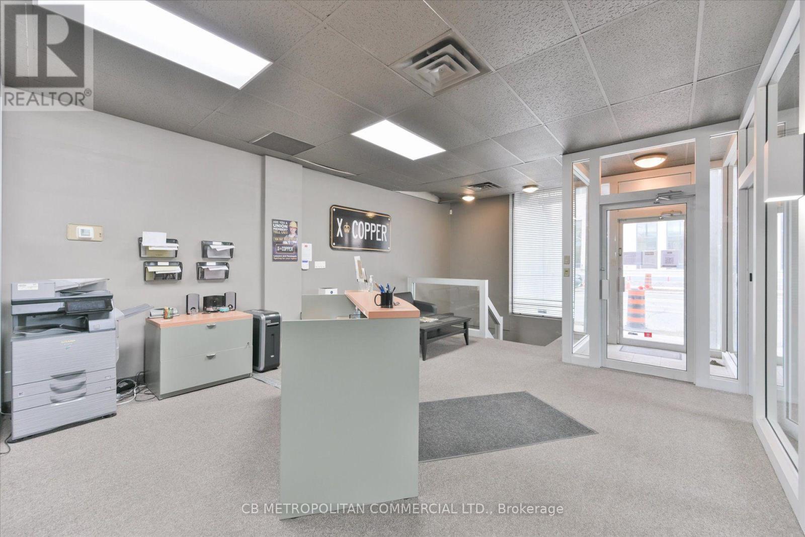 143 Laird Drive, Toronto, Ontario  M4G 3V6 - Photo 5 - C14112724
