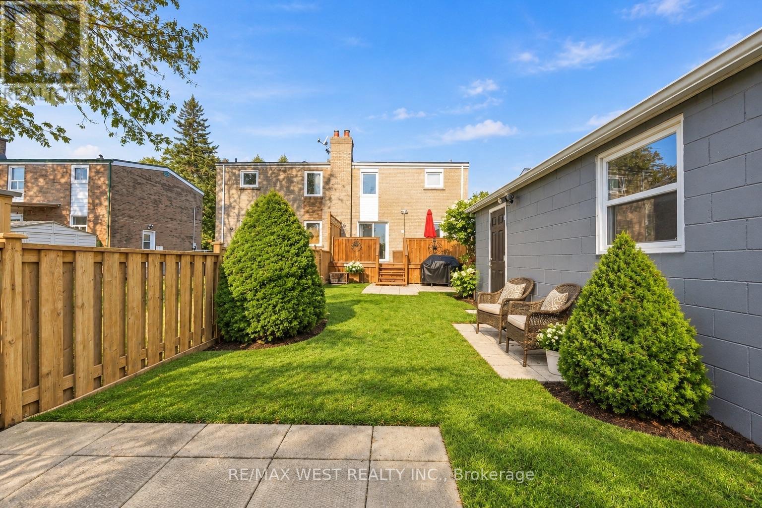 61 Chelwood Road, Toronto, Ontario  M1K 2K5 - Photo 18 - E14112634