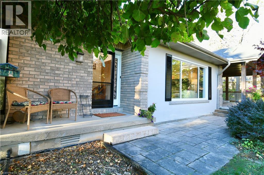 855 Governors Road, Dundas, Ontario  L9H 5E3 - Photo 3 - 40873591
