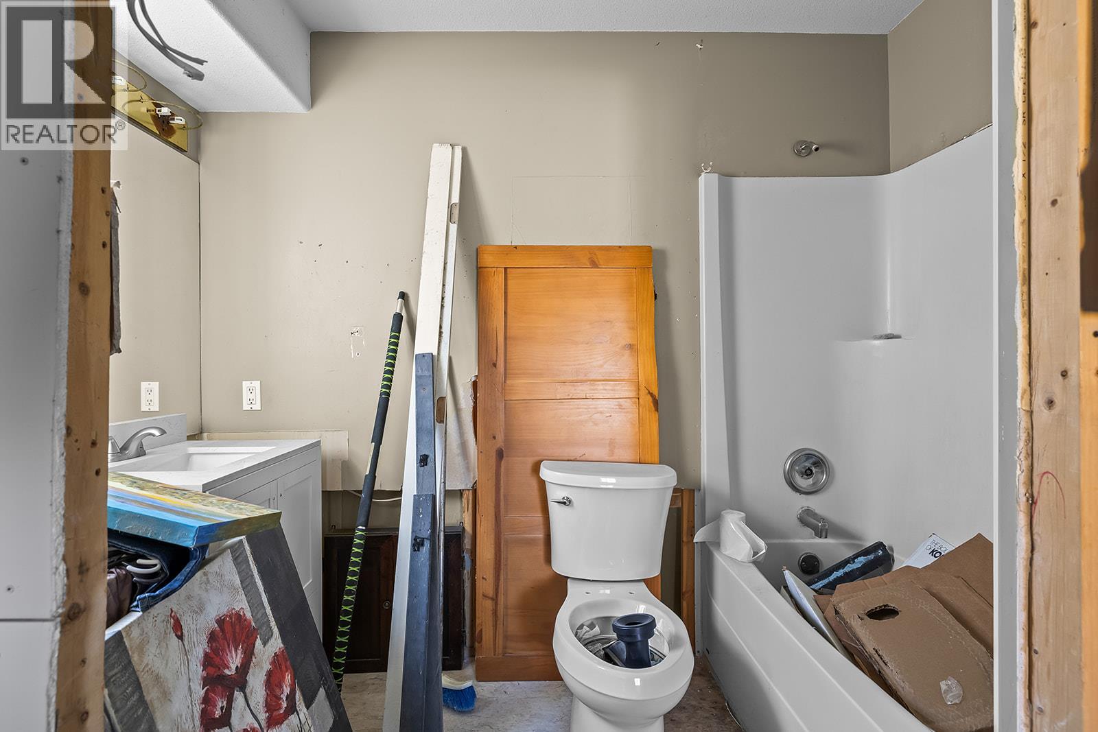 533 Harrop Avenue, Kelowna, British Columbia  V1X 6W6 - Photo 27 - 10403869